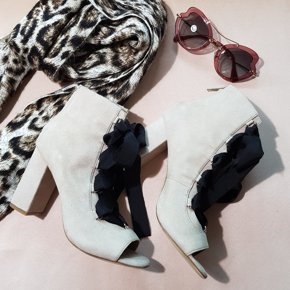 🔖JOIE Adonia Lace-Up Peep Toe Suede Ankle Booties
